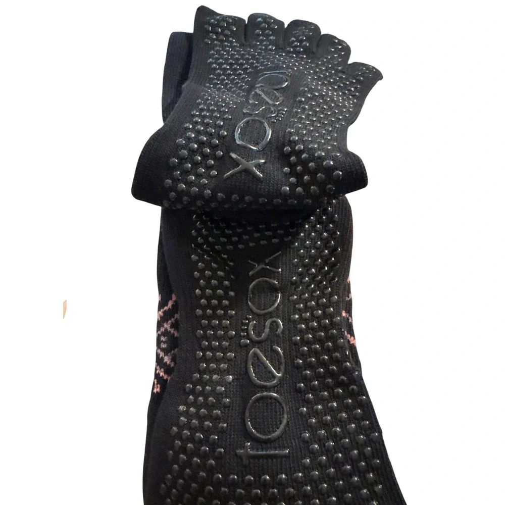 ToeSox Womens Scrunch Knee High Socks M Black Grip Pilates Yoga Ballet Core